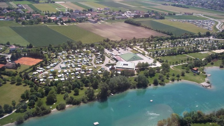 Der Campingplatz liegt direkt am See, © Helmut Neuhauser