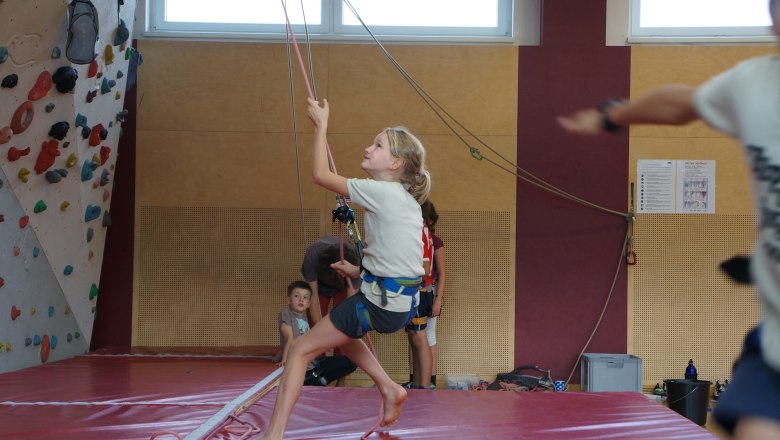 Kinderklettern in der Halle, © Kletteranlage Wieselburg-Land