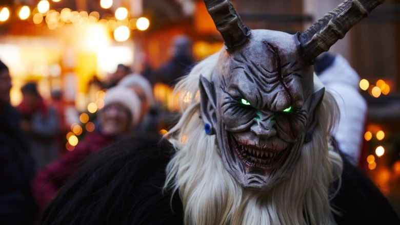 Perchtenlauf auf der Schallaburg, © Rupert Pessl