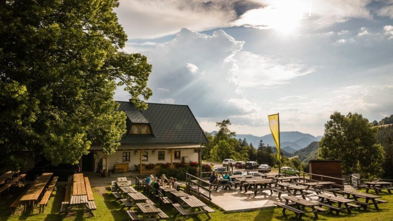 Almhaus Hochbärneck, © Fred Lindmoser