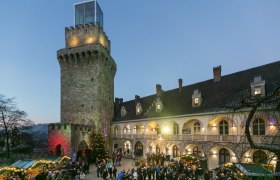 Flammende Lichterweihnacht im Schloss Rothschild, © Mostviertel Tourismus / schwarz-koenig.at