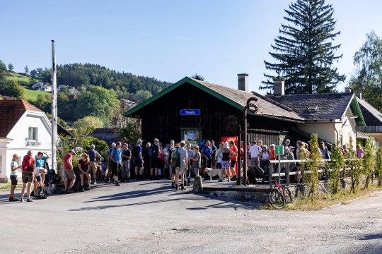 Nostalgischer Treffpunkt mit dem ehemaligen Bahnhof in Ybbsitz, © Fred Lindmoser