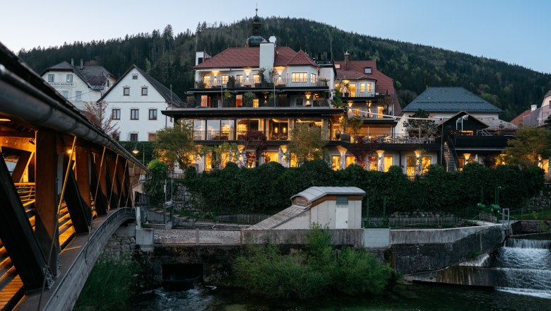 Aussenansicht Nacht Refugium, © Gregor Hofbauer