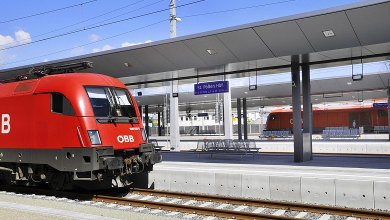 St. Pölten Hauptbahnhof, © ÖBB, Robert Deopito