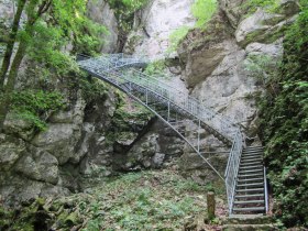 Erlebnissteiganlage hinauf zur Ötscher Tropfsteinhöhle, © Mostviertel Tourismus, Karas