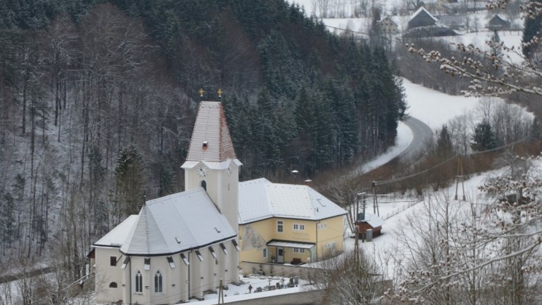 Kirche im Winter, © Gemeinde St. Georgen am Reith