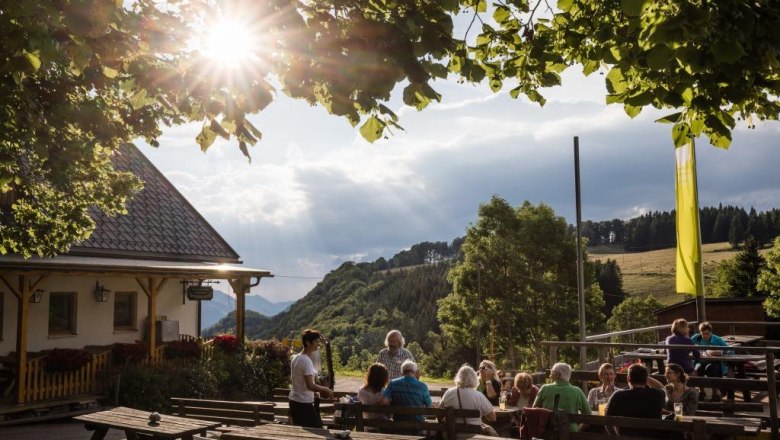 Almhaus Hochbärneck, © Fred Lindmoser