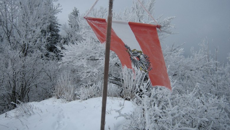 Gipfelfahne auf dem Höhenstein, © Fam. Helmel