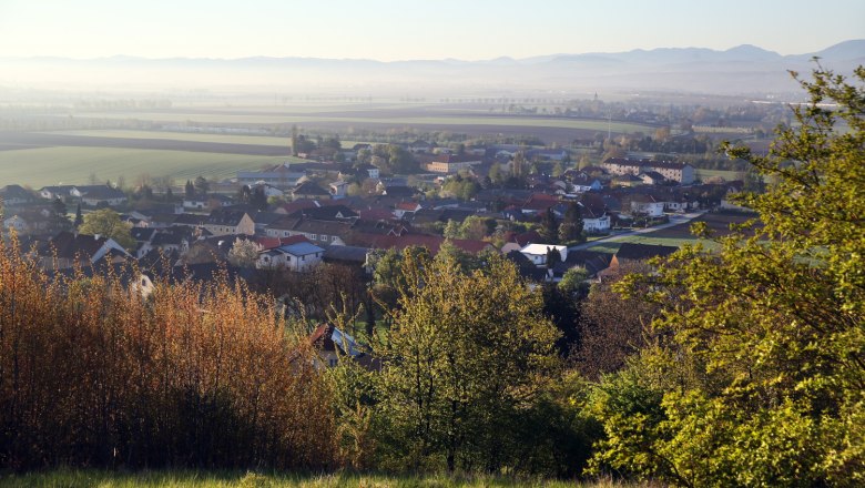 Blick auf die Gemeinde, © Weinfranz