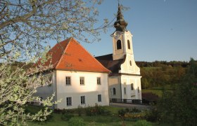 Kirche mit Pfarrhof, © Gemeinde St. Georgen/Leys