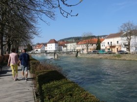 Promenade entlang der Sommerfrische-Villen, © schwarz-koenig.at