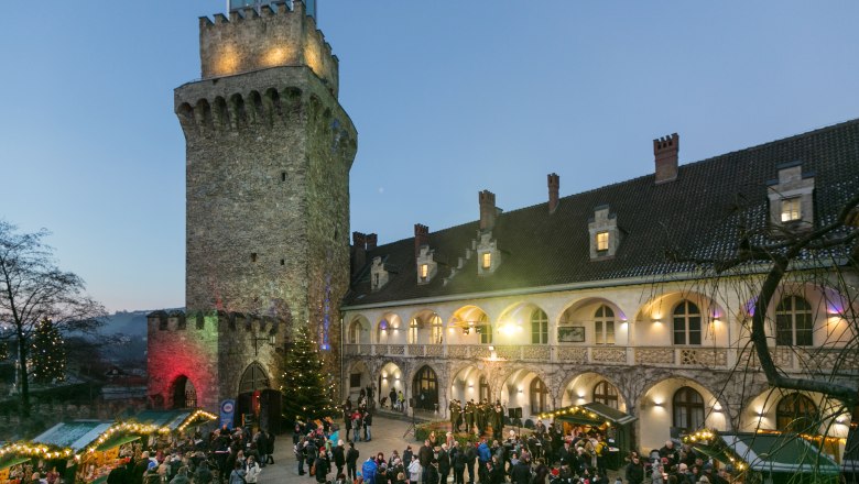 Flammende Lichterweihnacht im Schloss Rothschild, © Mostviertel Tourismus / schwarz-koenig.at