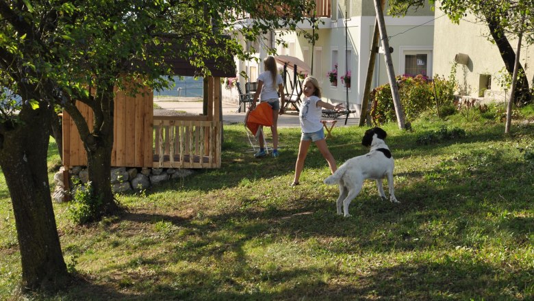 Garten / Spielplatz, © Panstingl