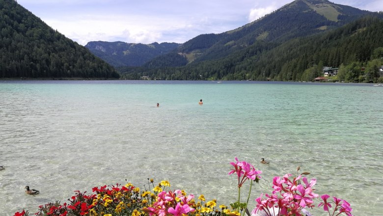 Pihenés az Erlaufsee partján, © Roman Zöchlinger