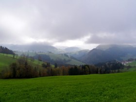 Wunderbarer Ausblick auf die umliegende Landschaft, © Mostviertel - OÖ Mariazellerweg