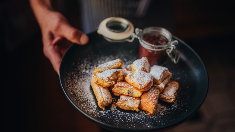 Kaiserschmarren mit Zwetschkenröster, © Niederösterreich Werbung/Daniela Führer