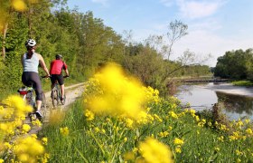 Cycling along Traisen river, © weinfranz.at