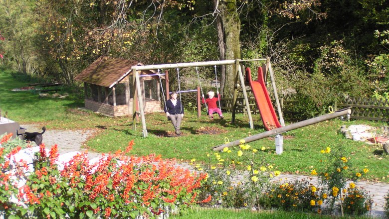 Am Spielplatz, © zVg Fam. Fallmann