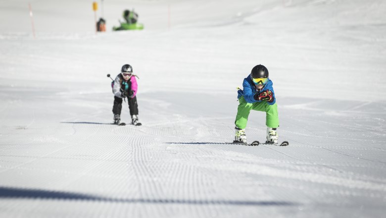 Kinder im Schnee, © Best friends/Fülöp