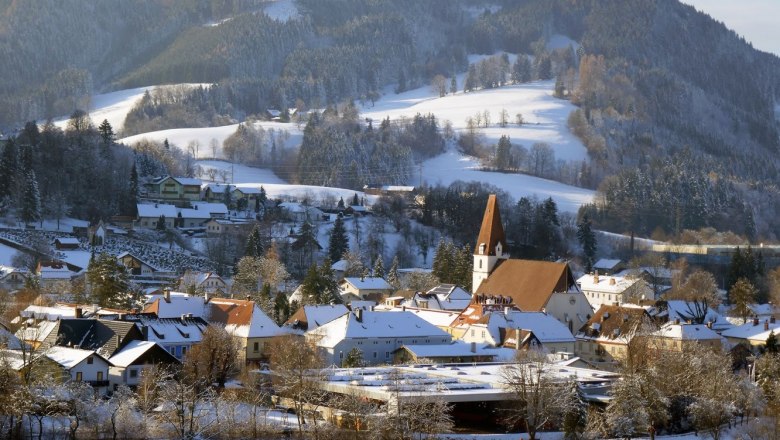 Blick auf das verschneite Gresten, © Marktgemeinde Gresten